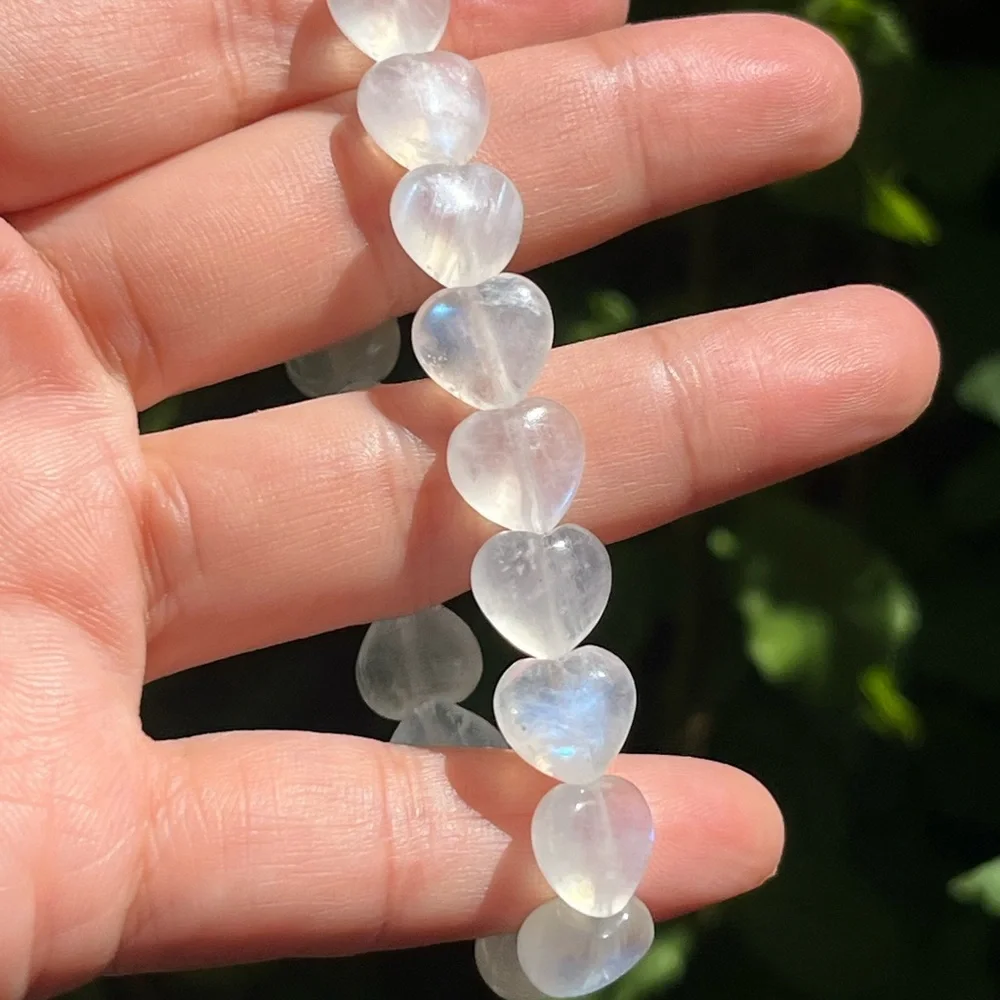 11mm stretchable high quality flashy Moonstone‎ heart bracelet